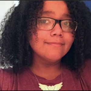 Meet your Posher, Cera